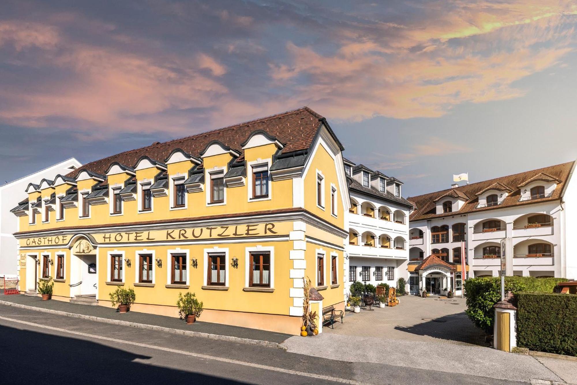 Genussgasthof & Hotel Beim Krutzler Heiligenbrunn Ngoại thất bức ảnh