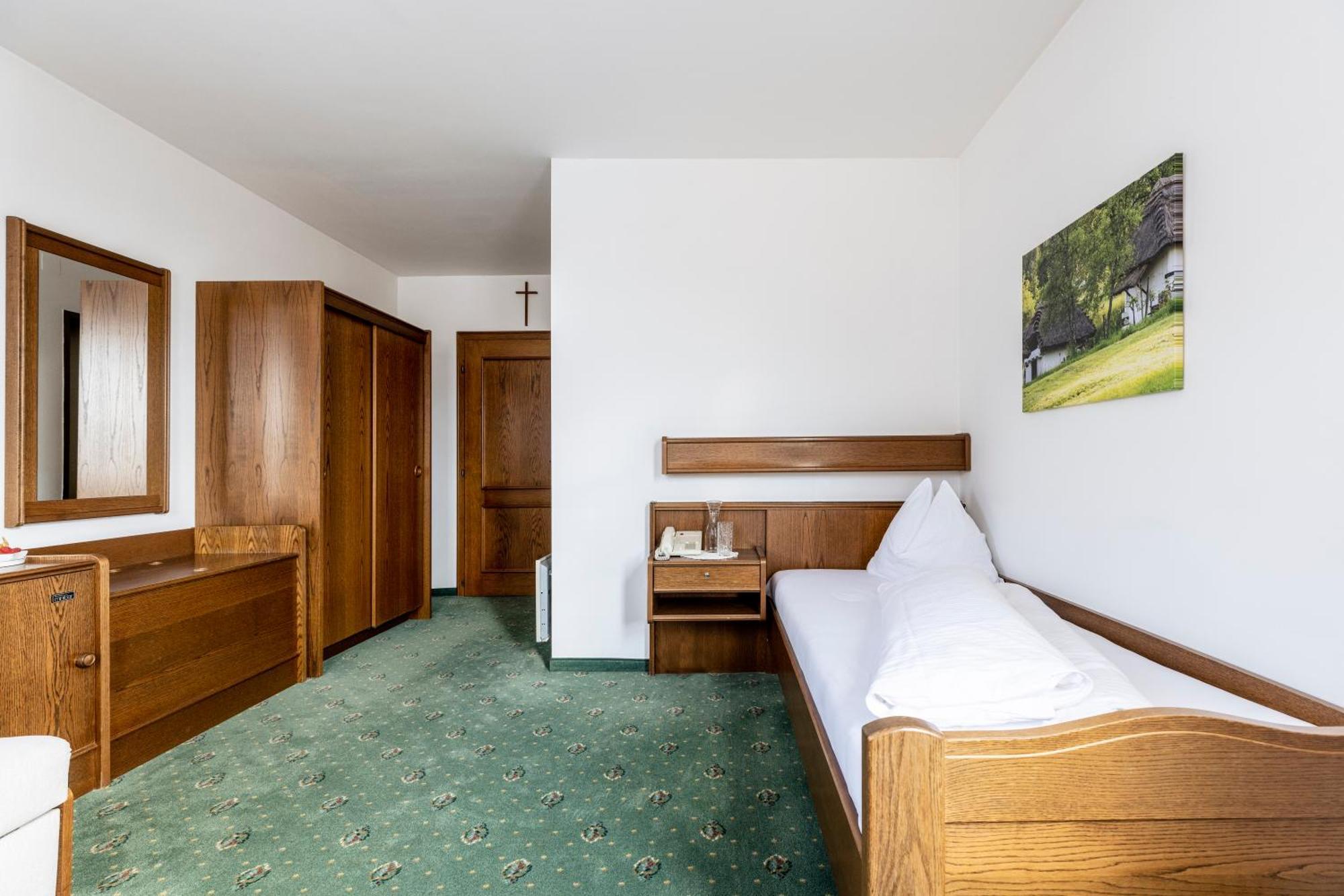 Genussgasthof & Hotel Beim Krutzler Heiligenbrunn Ngoại thất bức ảnh